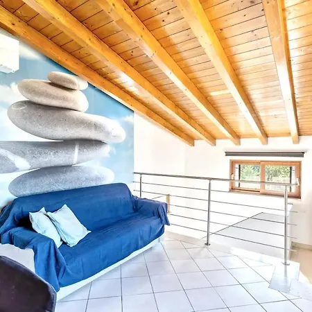 Elegant In 75 M² With Balcony *