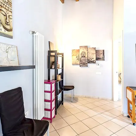 Apartment Elegant In 75 M² With Balcony *