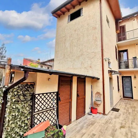 Apartment Elegant In 75 M² With Balcony Verona